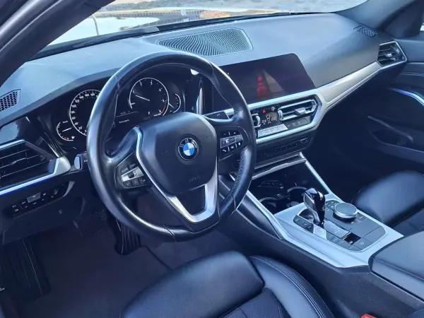 BMW 318 2019 - 28490 EUR, 74597 km - AUTO.MOTO.pt - 74597km - foto 9 de 18