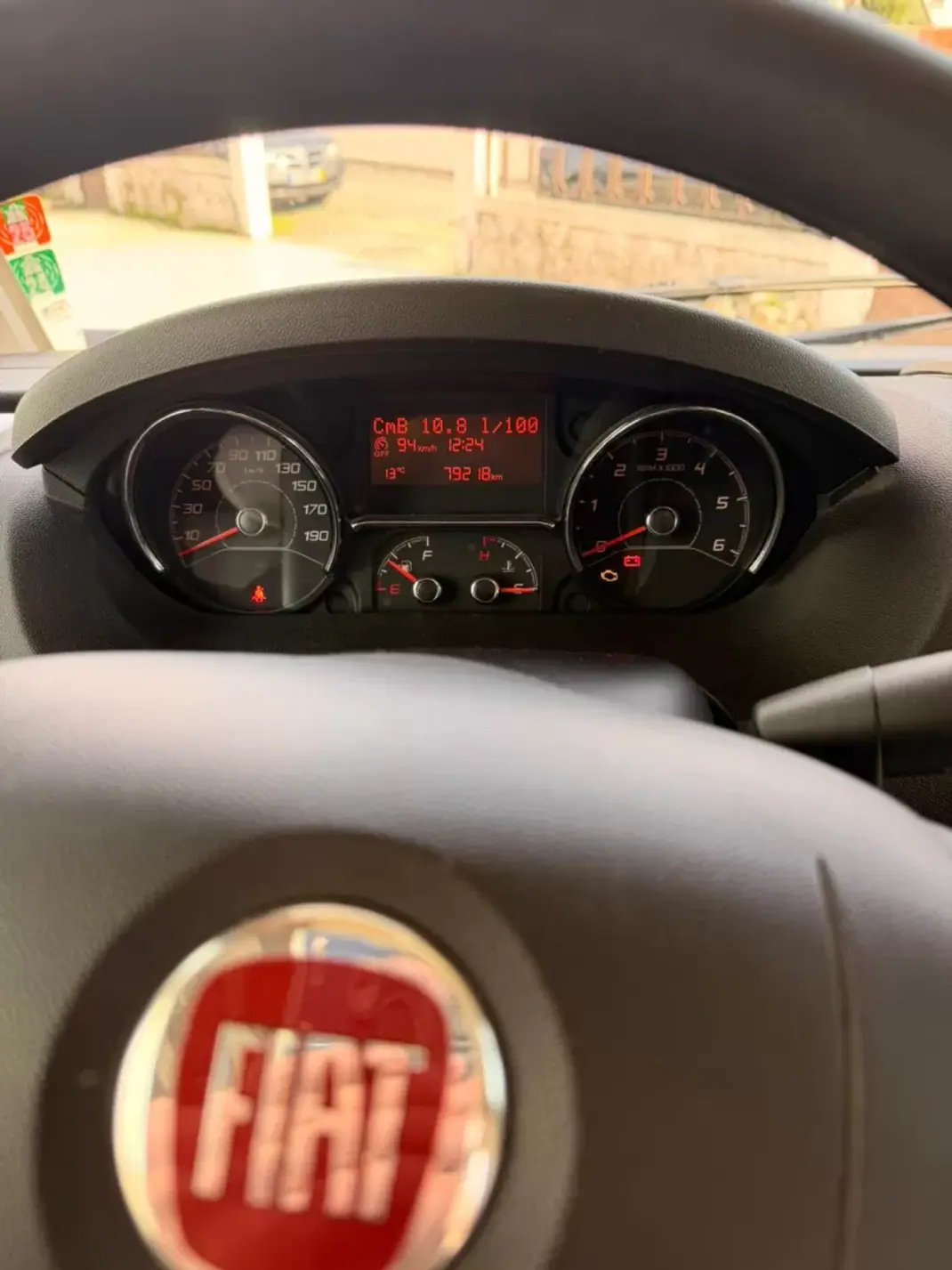 Fiat Ducato 2016 - 85000 EUR, 79000 km - AUTO.MOTO.pt - 79000km - foto 13 de 20