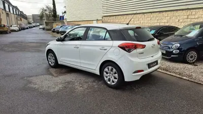 Hyundai i20 2018 - 10890 EUR, 134296 km - AUTO.MOTO.pt - 134296km - foto 21 de 43