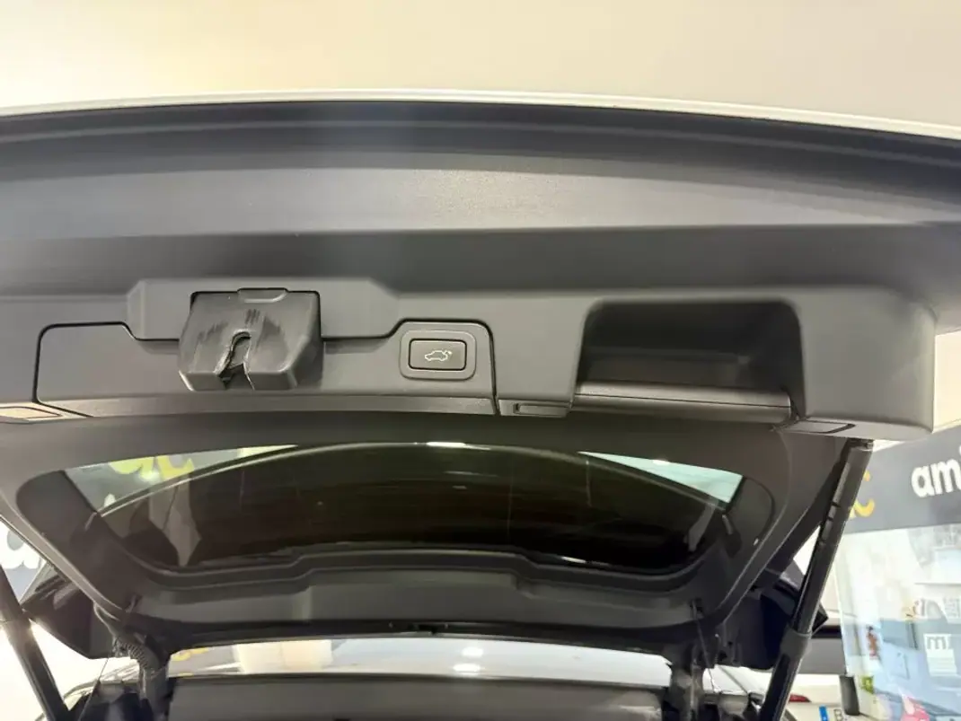 Land Rover Range Rover Evoque 2017 - 22950 EUR, 113405 km - AUTO.MOTO.pt - 113405km - foto 11 de 30