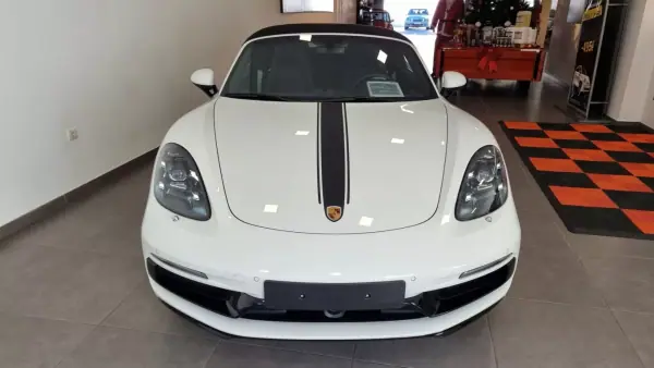 Porsche 718 Boxster 2024 - 89990 EUR, 12821 km - AUTO.MOTO.pt - 12821km - foto 4 de 34