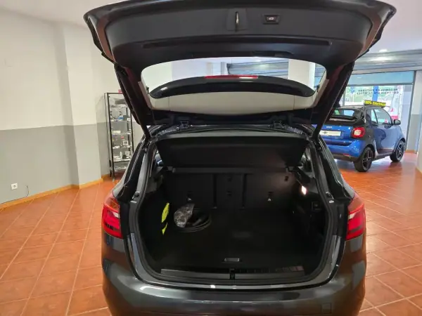 BMW 225xe Active Tourer 2021 - 22580 EUR, 40912 km - AUTO.MOTO.pt - 40912km - foto 36 de 46