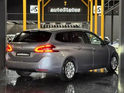 Peugeot 308 SW 2020 - 13490 EUR, 149900 km - AUTO.MOTO.pt - 149900km - foto 12 de 34