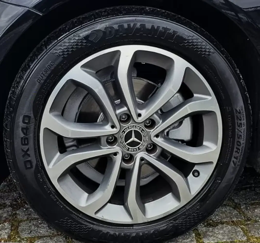 Mercedes-Benz C 180 2016 - 15000 EUR, 250000 km - 250000km - foto 23 de 30