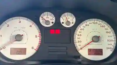 SEAT Leon 2002 - 6000 EUR, 315000 km - AUTO.MOTO.pt - 315000km - foto 8 de 14