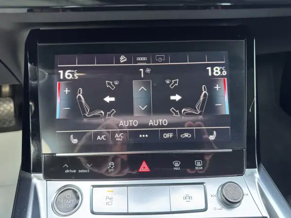 Audi e-tron Sportback 2020 - 28900 EUR, 102000 km - AUTO.MOTO.pt - 102000km - foto 12 de 54