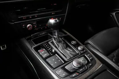 Audi RS6 Avant 2013 - 59900 EUR, 109461 km - AUTO.MOTO.pt - 109461km - foto 19 de 46