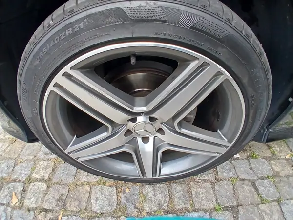 Mercedes-Benz R 350 2013 - 15250 EUR, 364680 km - AUTO.MOTO.pt - 364680km - foto 5 de 12