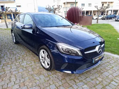Mercedes-Benz A 180 2018 - 17990 EUR, 75772 km - AUTO.MOTO.pt - 75772km - foto 3 de 12