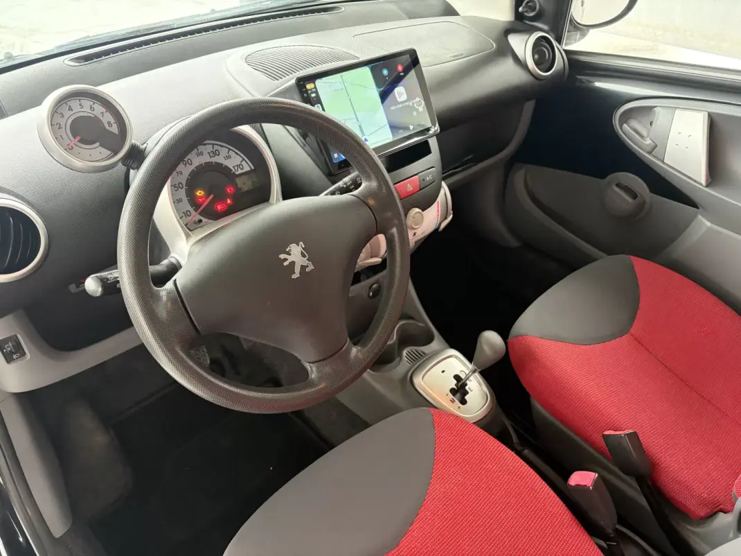 Peugeot 107 2007 - 8490 EUR, 51827 km - AUTO.MOTO.pt - 51827km - foto 8 de 14