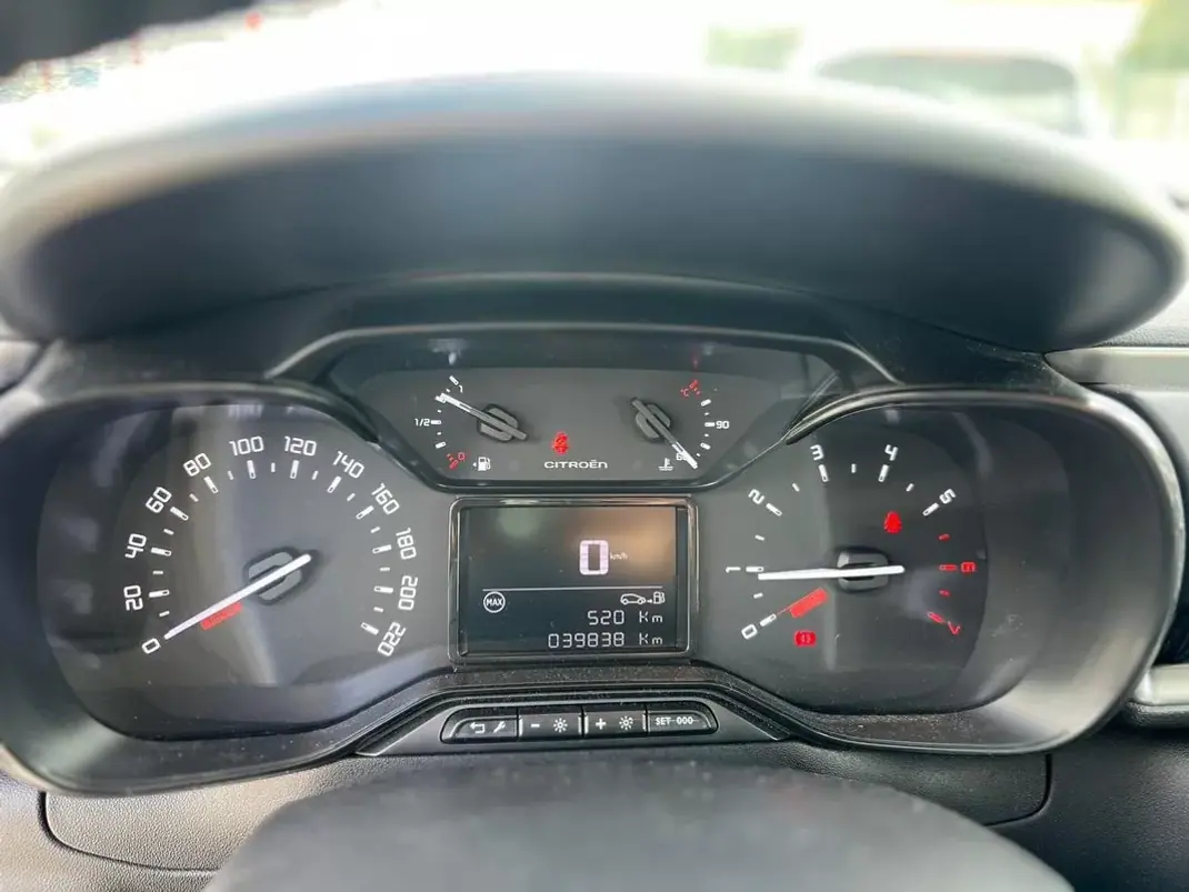 Citroën C3 2022 - 11890 EUR, 39900 km - AUTO.MOTO.pt - 39900km - foto 5 de 17