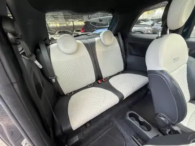 Fiat 500 2022 - 12900 EUR, 86700 km - AUTO.MOTO.pt - 86700km - foto 11 de 11