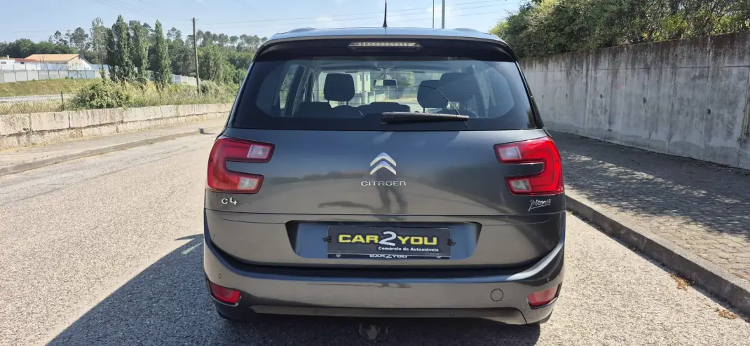 Citroën C4 Grand Picasso 2013 - 9750 EUR, 185000 km - AUTO.MOTO.pt - 185000km - foto 24 de 25