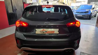 Ford Focus 2020 - 15990 EUR, 90544 km - AUTO.MOTO.pt - 90544km - foto 6 de 51