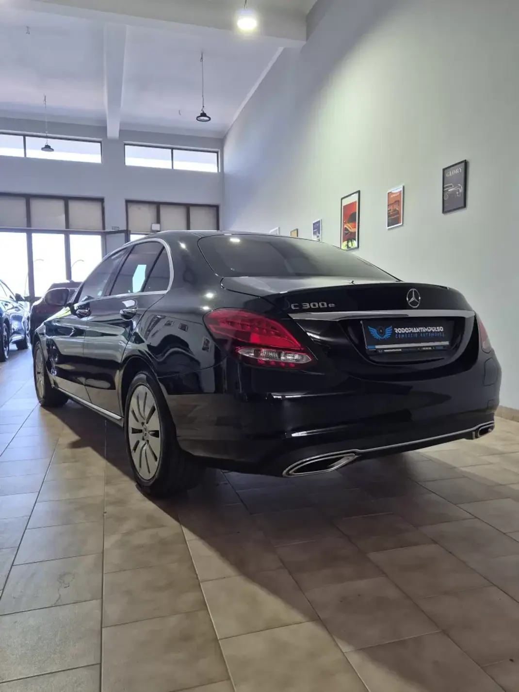 Mercedes-Benz C 300 2020 - 24750 EUR, 103000 km - 103000km - foto 5 de 36