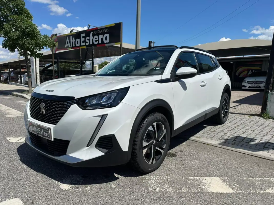 Peugeot 2008 2020 - 20900 EUR, 90290 km - AUTO.MOTO.pt - 90290km - foto 1 de 32