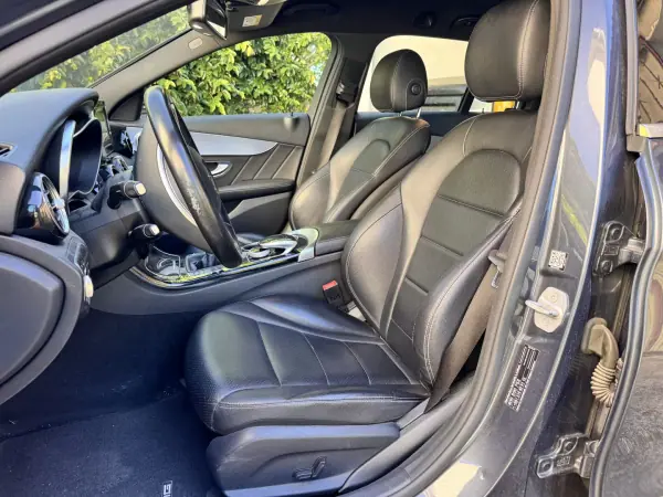 Mercedes-Benz C 200 2016 - 18900 EUR, 126000 km - AUTO.MOTO.pt - 126000km - foto 18 de 21