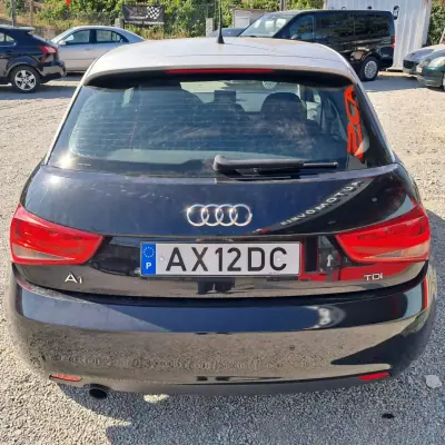 Audi A1 Sportback 2012 - 10450 EUR, 206000 km - AUTO.MOTO.pt - 206000km - foto 7 de 14