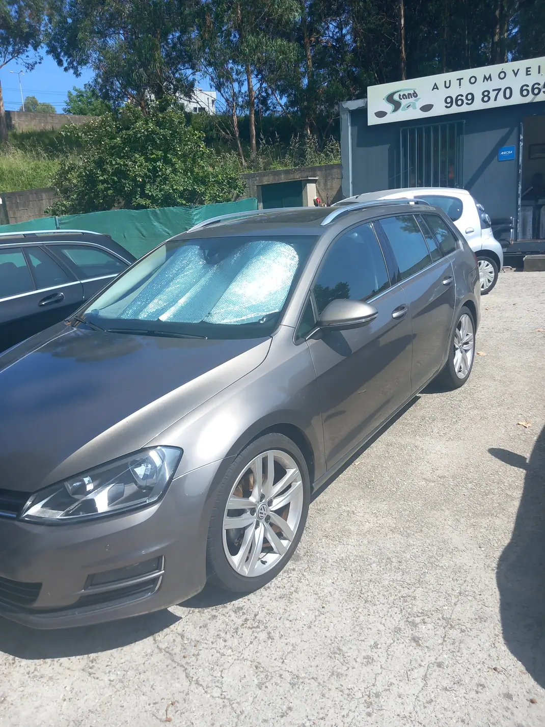 Volkswagen Golf 2014 - 11990 EUR, 195000 km - AUTO.MOTO.pt - 195000km - foto 3 de 9