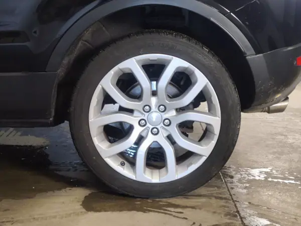 Land Rover Range Rover Evoque 2015 - 20990 EUR, 167316 km - AUTO.MOTO.pt - 167316km - foto 26 de 31