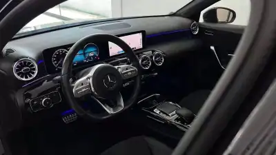 Mercedes-Benz A 35 AMG 2019 - 38990 EUR, 113962 km - AUTO.MOTO.pt - 113962km - foto 16 de 35