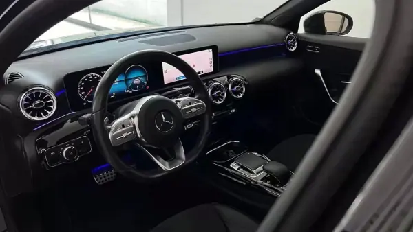 Mercedes-Benz A 35 AMG 2019 - 38990 EUR, 113962 km - AUTO.MOTO.pt - 113962km - foto 16 de 35
