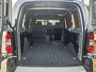 Peugeot 2011 — photo 5 of 7