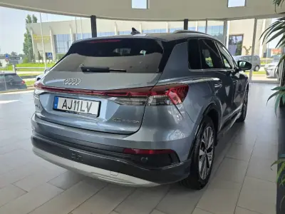 Audi Q4 e-tron 2021 - 26990 EUR, 104822 km - AUTO.MOTO.pt - 104822km - foto 7 de 33