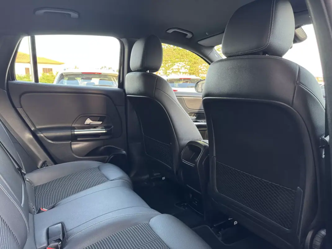 Mercedes-Benz EQA 2021 - 27900 EUR, 92000 km - AUTO.MOTO.pt - 92000km - foto 18 de 47