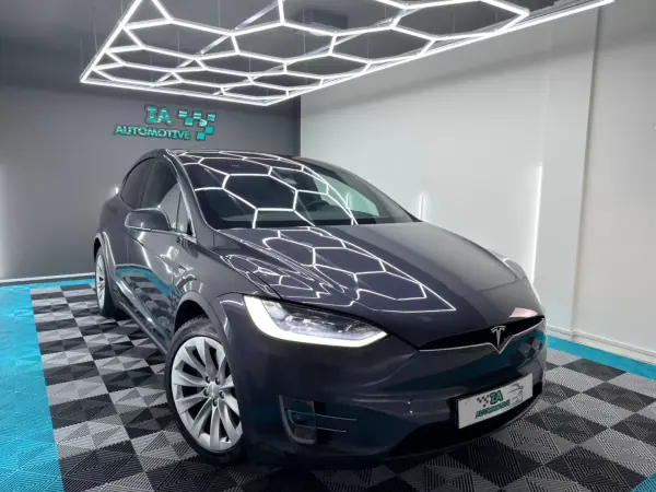 Tesla Model X 2018 - 27000 EUR, 199000 km - AUTO.MOTO.pt - 199000km - foto 4 de 24