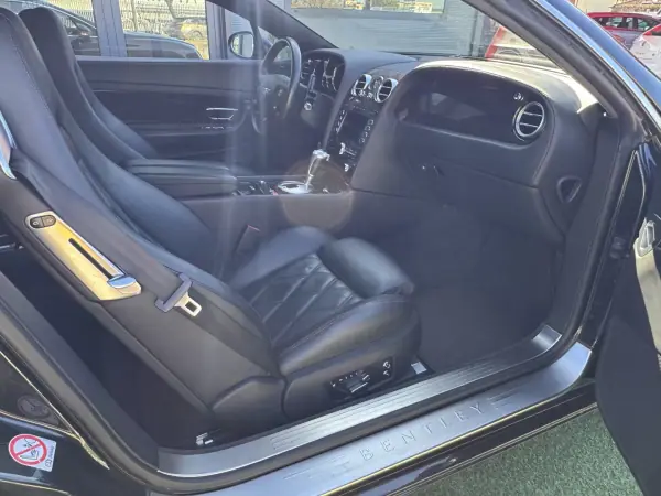 Bentley Continental 2009 - 95000 EUR, 60000 km - AUTO.MOTO.pt - 60000km - foto 14 de 23