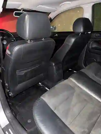 Volkswagen Passat Variant 2003 - 2500 EUR, 220000 km - foto 5 de 5