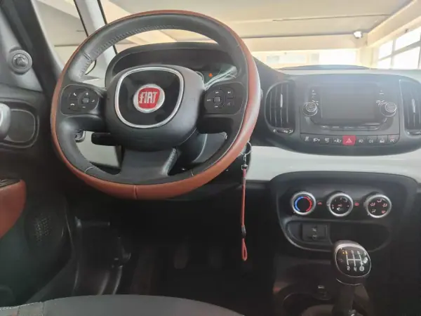 Fiat 500L 2013 - 7990 EUR, 194500 km - AUTO.MOTO.pt - 194500km - foto 21 de 33