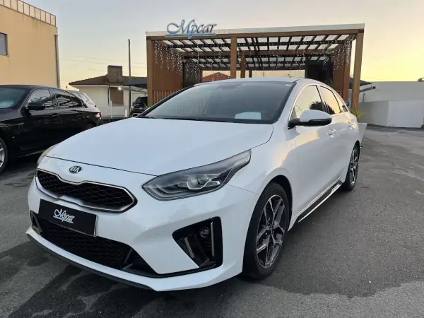 Kia ProCeed 2022 - 19450 EUR, 92000 km - AUTO.MOTO.pt - 92000km - foto 9 de 51