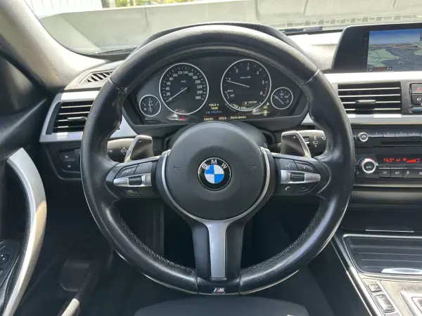 BMW 320 2014 - 11900 EUR, 240000 km - AUTO.MOTO.pt - 240000km - foto 34 de 64