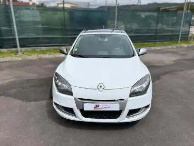 Renault Mégane 2011 - 6990 EUR, 279161 km - AUTO.MOTO.pt - 279161km - foto 4 de 25