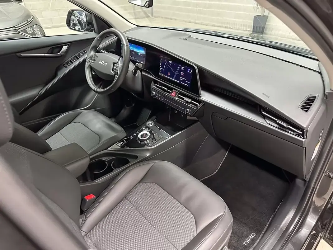 Kia e-Niro 2023 - 27450 EUR, 53564 km - 53564km - foto 10 de 51