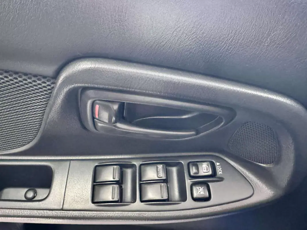 Subaru Impreza 2003 - 45000 EUR, 54000 km - AUTO.MOTO.pt - 54000km - foto 17 de 20