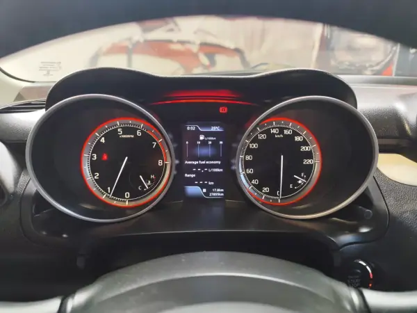 Suzuki Swift 2018 - 14990 EUR, 27855 km - AUTO.MOTO.pt - 27855km - foto 11 de 11