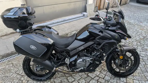 Suzuki V-Strom 650 ABS 2018 - 6900 EUR, 38000 km - AUTO.MOTO.pt - 38000km - foto 2 de 15