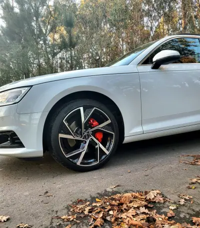 Audi A4 Avant 2017 - 22990 EUR, 183300 km - AUTO.MOTO.pt - 183300km - foto 14 de 36