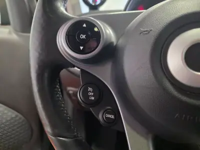 Smart ForTwo Coupé 2018 - 11280 EUR, 51580 km - 51580km - foto 21 de 29