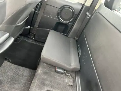 Toyota Hilux 4x4 2018 - 29999 EUR, 257000 km - AUTO.MOTO.pt - 257000km - foto 13 de 13