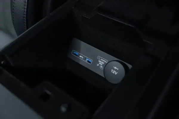 Jaguar F-Type 2021 - 55950 EUR, 36000 km - AUTO.MOTO.pt - 36000km - foto 46 de 46