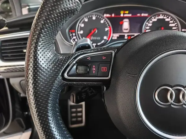 Audi RS6 Avant 2017 - 76500 EUR, 157500 km - AUTO.MOTO.pt - 157500km - foto 34 de 48