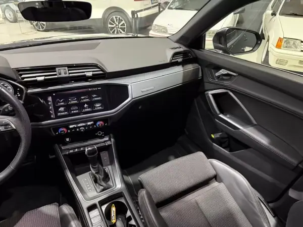 Audi Q3 Sportback 2021 - 40990 EUR, 74000 km - AUTO.MOTO.pt - 74000km - foto 16 de 26