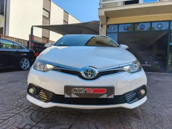 Toyota Auris 2016 - 14900 EUR, 160000 km - AUTO.MOTO.pt - 160000km - foto 3 de 34