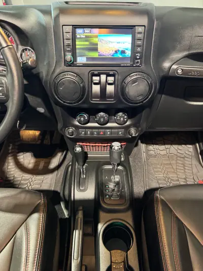 Jeep Wrangler 2019 - 65000 EUR, 19000 km - 19000km - foto 35 de 60