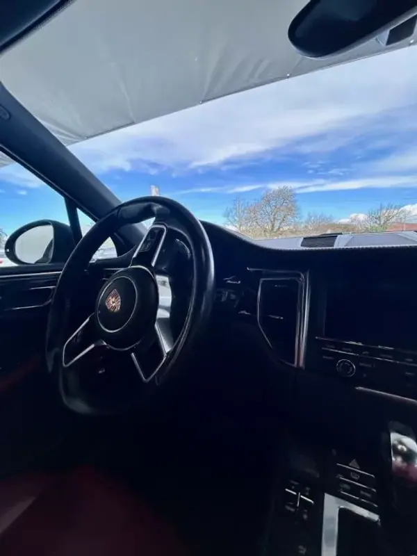 Porsche Macan 2015 - 43000 EUR, 175400 km - AUTO.MOTO.pt - 175400km - foto 13 de 19