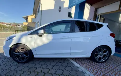 Ford Fiesta 2020 — foto 6 de 26